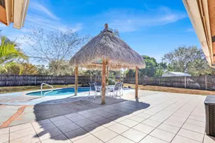 105 Sunflower Cir, West Palm Beach, FL 33411 - Photo 36