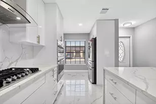 6306 White Sabal Palm Ln, Greenacres, FL 33463 - Photo 8