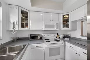 2950 SE Ocean Blvd Blvd, Stuart, FL 34996 - Photo 14