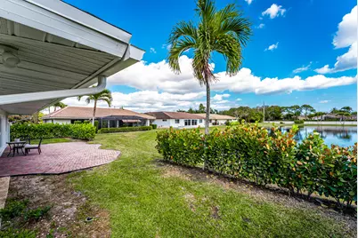 10370 Greentrail Drive N, Boynton Beach, FL 33436 - Photo 36