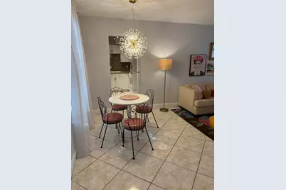 510 Prosperity Farms Road #8b, North Palm Beach, FL 33408 - Photo 2