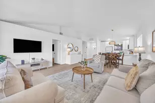 836 Club Dr, Palm Beach Gardens, FL 33418 - Photo 12