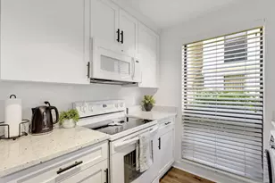 334 Brackenwood Cir, Palm Beach Gardens, FL 33418 - Photo 16