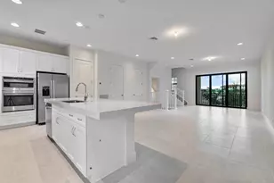 5320 Sagan Ln, Palm Beach Gardens, FL 33418 - Photo 10