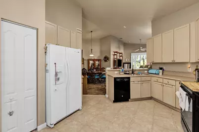 5726 Sterling Lake Drive, Fort Pierce, FL 34951 - Photo 10