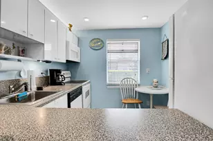 31 Abbey Ln, Delray Beach, FL 33446 - Photo 10