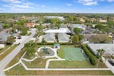 1436 Hawthorne Place, Wellington, FL 33414 - Photo 4