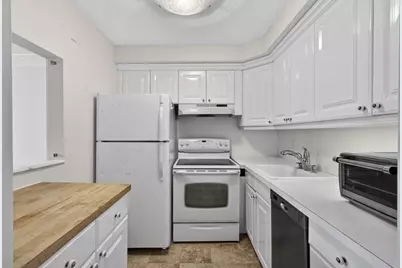 19 Hastings B, West Palm Beach, FL 33417 - Photo 1