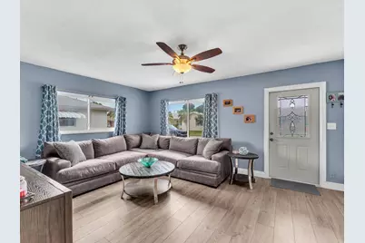 7615 NW 68th Avenue, Tamarac, FL 33321 - Photo 6