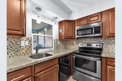 7615 NW 68th Avenue, Tamarac, FL 33321 - Photo 14