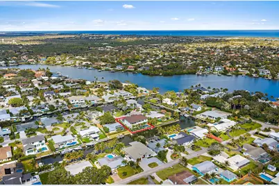 24 Leeward Circle, Tequesta, FL 33469 - Photo 4