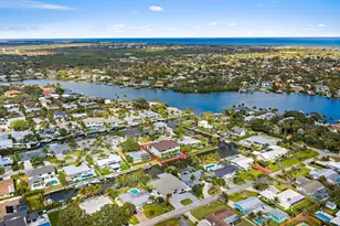 24 Leeward Cir, Tequesta, FL 33469 - Photo 4