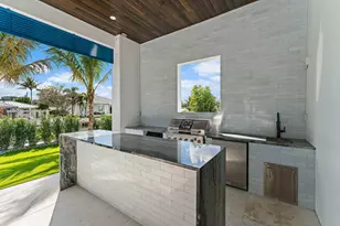 24 Leeward Cir, Tequesta, FL 33469 - Photo 40