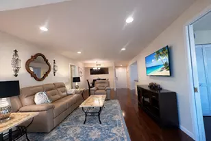 11 Colonial Club Dr, Boynton Beach, FL 33435 - Photo 6