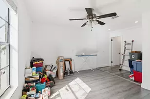 695 Dixie Ln, West Palm Beach, FL 33415 - Photo 18