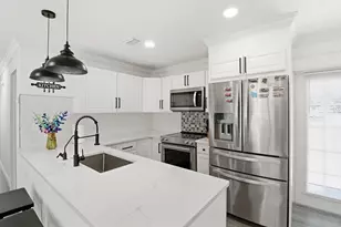 695 Dixie Ln, West Palm Beach, FL 33415 - Photo 10