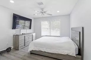 695 Dixie Ln, West Palm Beach, FL 33415 - Photo 16