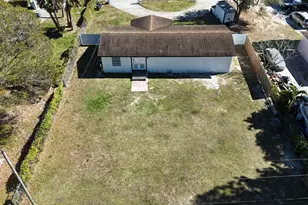 695 Dixie Ln, West Palm Beach, FL 33415 - Photo 6