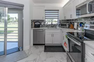 3951 Via Poinciana, Lake Worth Beach, FL 33467 - Photo 20