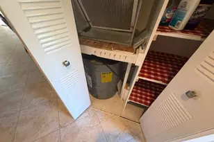 18081 SE Country Club Dr, Tequesta, FL 33469 - Photo 8