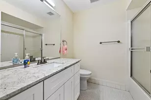 8515 Lakepoint Ct, Lake Worth, FL 33467 - Photo 14