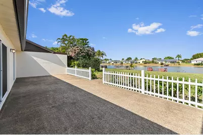 8515 Lake Point Court, Lake Worth, FL 33467 - Photo 20