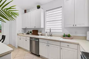 2320 Sapphire Cir, West Palm Beach, FL 33411 - Photo 22