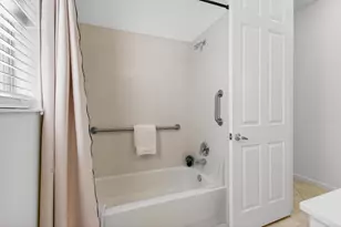 2320 Sapphire Cir, West Palm Beach, FL 33411 - Photo 42