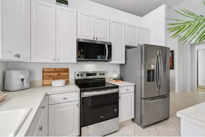 2320 Sapphire Circle, West Palm Beach, FL 33411 - Photo 20