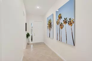 2320 Sapphire Cir, West Palm Beach, FL 33411 - Photo 4