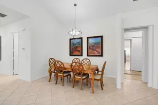 2320 Sapphire Cir, West Palm Beach, FL 33411 - Photo 10