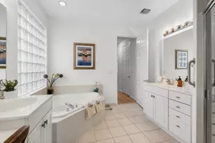 2320 Sapphire Cir, West Palm Beach, FL 33411 - Photo 36