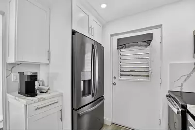 5700 NW 2nd Avenue #Apt 711, Boca Raton, FL 33487 - Photo 6