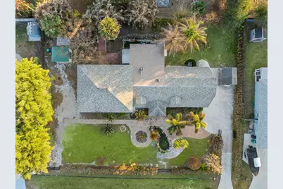 916 SW Abingdon Avenue, Port Saint Lucie, FL 34953 - Photo 2