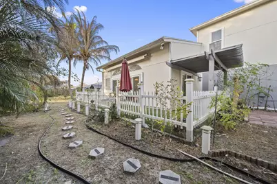 916 SW Abingdon Avenue, Port Saint Lucie, FL 34953 - Photo 24