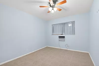 510 Lake Shore Drive #35, West Palm Beach, FL 33403 - Photo 10