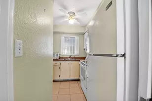 510 Lake Shore Dr, West Palm Beach, FL 33403 - Photo 12