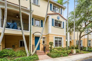 2897 S Greenleaf Cir, Boynton Beach, FL 33426 - Photo 2