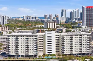 401 Golden Isles Dr, Hallandale Beach, FL 33009 - Photo 40