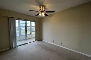 122 Brighton Dr, Boca Raton, FL 33434 - Photo 8