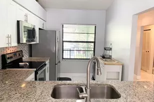 1801 Sabal Ridge Ct, Palm Beach Gardens, FL 33418 - Photo 4