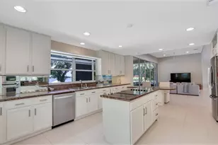 11 N River Rd, Sewalls Point, FL 34996 - Photo 16