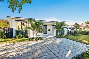 263 Alhambra Pl, West Palm Beach, FL 33405 - Photo 2