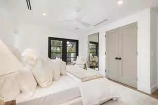 263 Alhambra Pl, West Palm Beach, FL 33405 - Photo 20