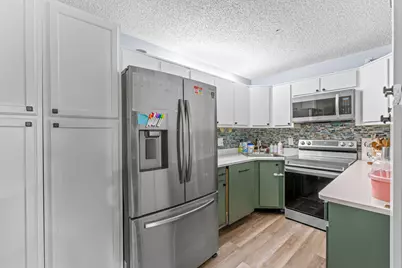 723 Sunny Pine Way #H2, Greenacres, FL 33415 - Photo 8