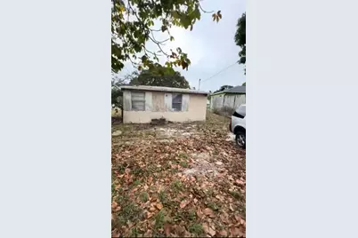 801 39th Court, West Palm Beach, FL 33407 - Photo 2