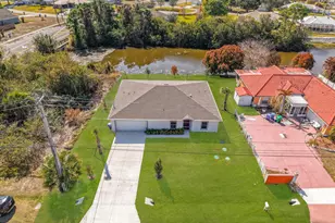 1390 Schumann Dr, Sebastian, FL 32958 - Photo 2