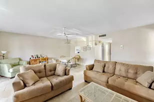 750 Lori Dr, Palm Springs, FL 33461 - Photo 4