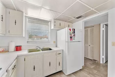 750 Lori Drive #232, Palm Springs, FL 33461 - Photo 6