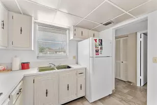 750 Lori Dr, Lake Worth Beach, FL 33461 - Photo 6